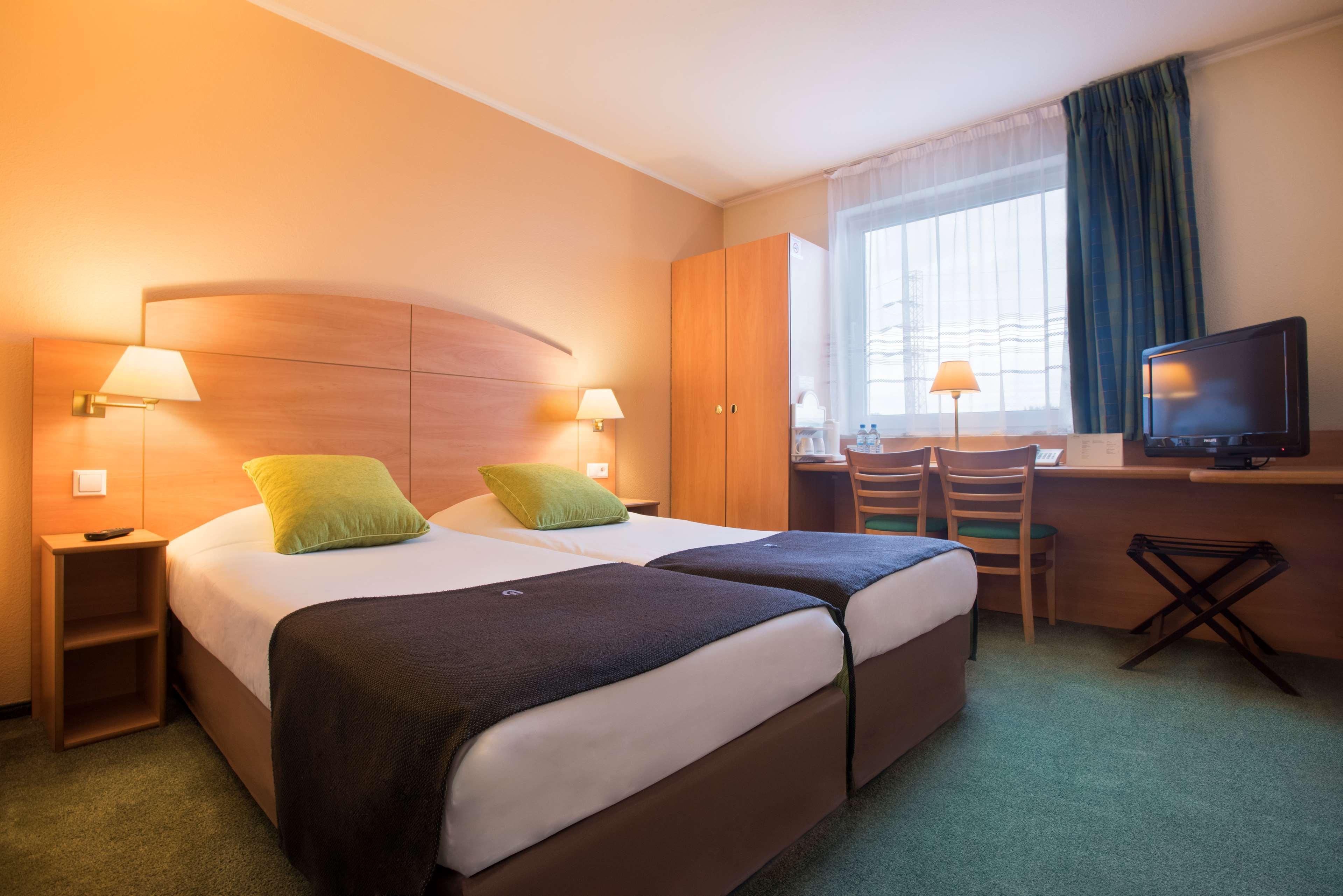 Hotel Campanile Lublino Esterno foto