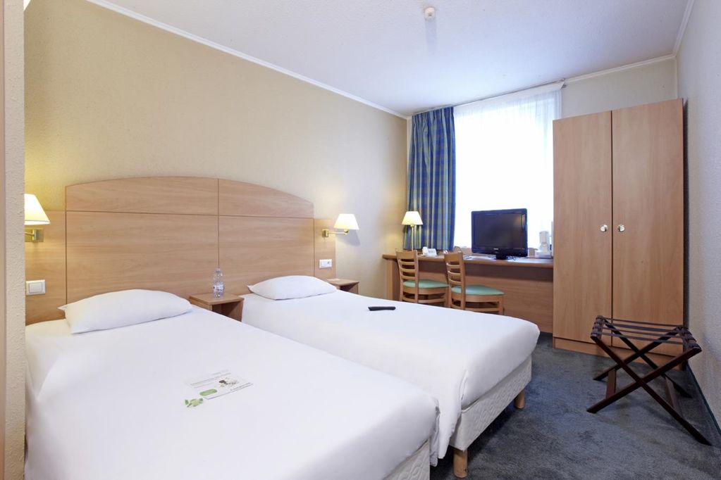 Hotel Campanile Lublino Esterno foto